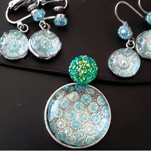 Blue Starburst Necklace & Earrings